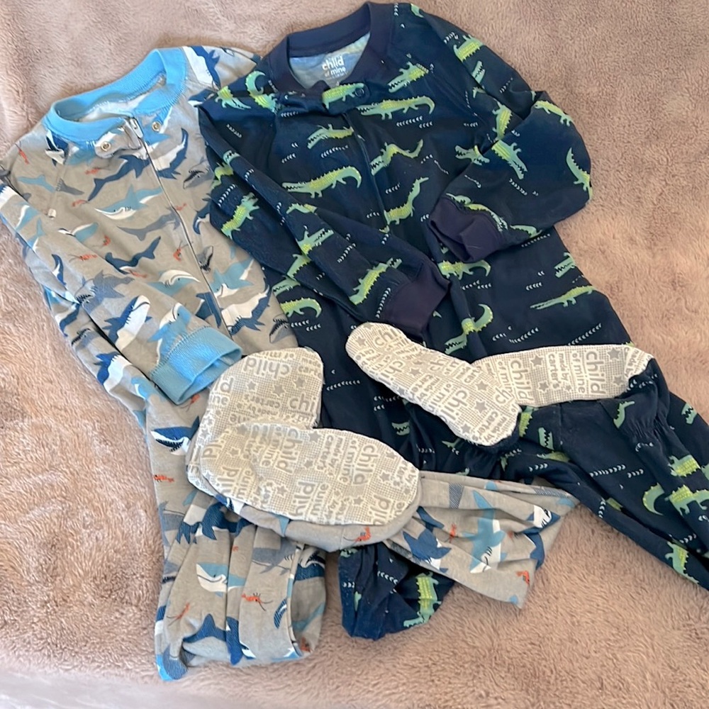Set of pajamas